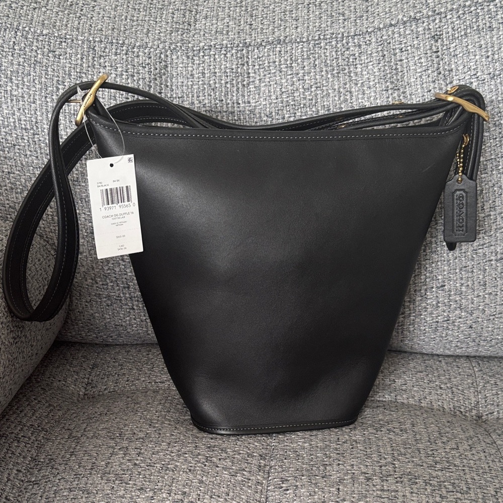Coach Black Leather Bucket Shoulder Bag with Gold Hardware